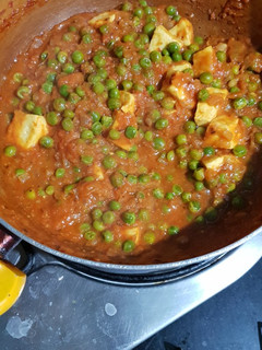 A picture of Matar Paneer.