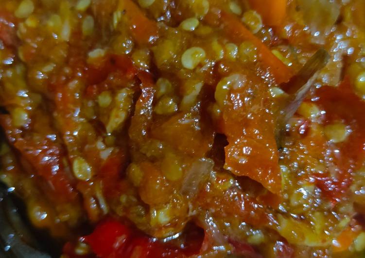 Recipe: Perfect Sambel bawang