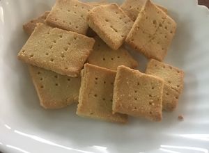 รูปของ Keto healthy easy crackers by air fryer 4 ingredient