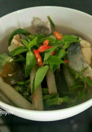 Hình của món Canh Chua Cá - Bông Súng.