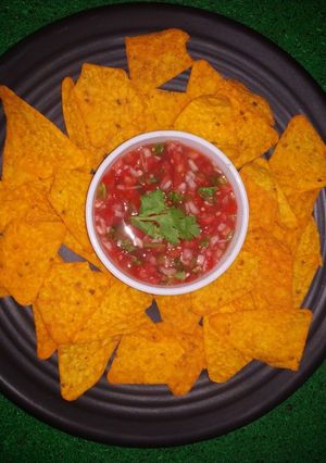 A picture of Raw Tomato Salsa.