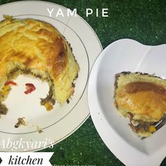 A picture of YAM PIE🥰.