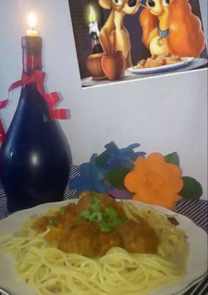 Una foto de Spaguettis con albóndigas🍝❤