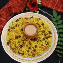 A picture of Yellow (Poha).