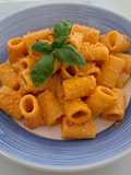 Paste cu branza"Feta grecească" si rosioare