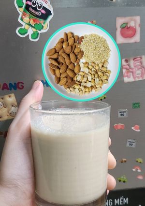 Hình của món Sữa đậu phộng rang + ý dĩ + hạnh nhân 🥜🥜🥜🫘.
