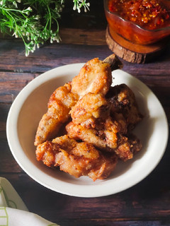 Foto resep Ayam Goreng 5 Bahan ala Devina Hermawan