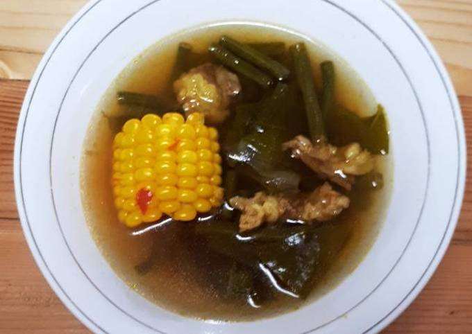 Sayur asem daging daun melinjo