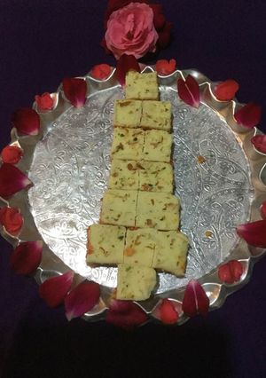 A picture of Carrots Burfi.