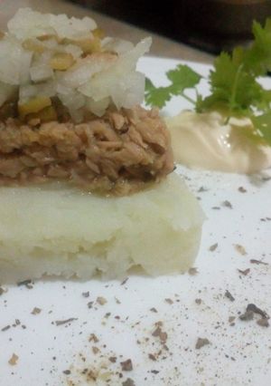 Una foto de Ensaladilla piramidal