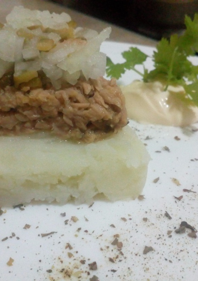 Una foto de Ensaladilla piramidal
