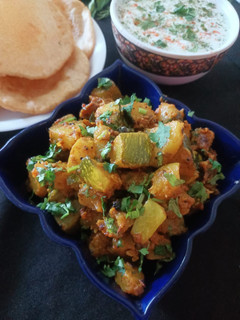 हलवाई स्टाइल कद्दू की सब्जी (halwai style kaddu ki sabzi reicpe in Hindi) रेसिपी मुख्य फोटो
