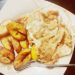 A picture of Fried plantain and egg.