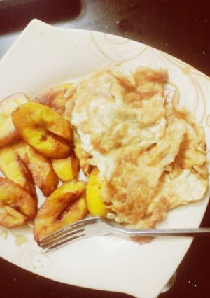 A picture of Fried plantain and egg.