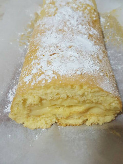 Una foto de Brazo de gitano con crema pastelera
