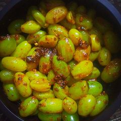 A picture of Grapes pickle.