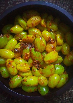 A picture of Grapes pickle.
