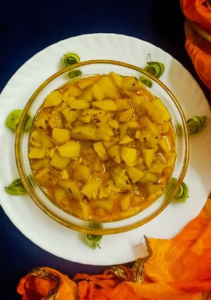 દૂધી નું શાક (Dudhi nu shak Recipe In Gujarati) રેસીપી મુખ્ય ફોટો