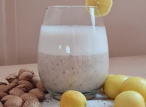 Una foto de Limonada integral de almendras 🍋 🌱 🍇 by Mate Amargo