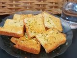 Garlic bread ala-ala