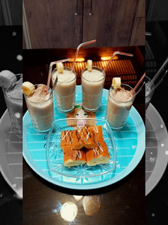 عکسی از دستور معجون با بستنی کاکائویی🍦🍶