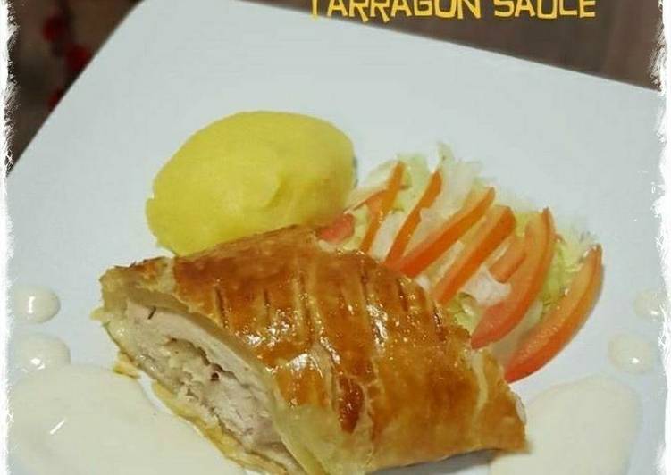 Chicken en Croute with Tarragon Sauce