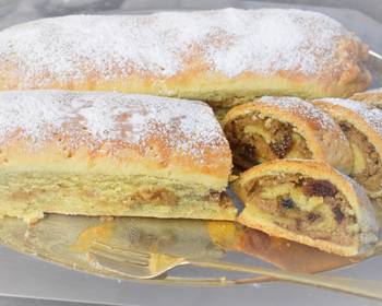 Ready to Serve Walnut and raisin roll beigli Practical Delicious