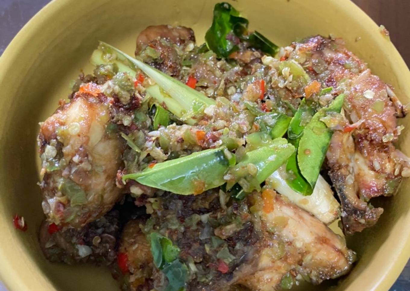 Ayam goreng cabe hijau