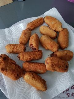 Una foto de Croquetas de atún y quesitos