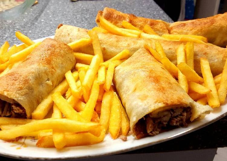 سندويشات مسخن ولا اطيب