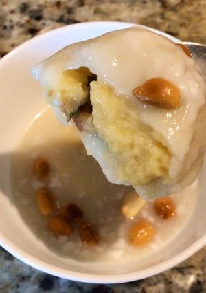 Hình của món Chè trôi nước đậu xanh đơn giản, thơm bùi.