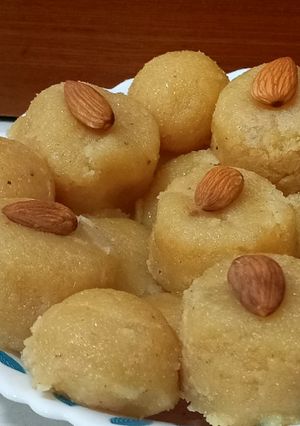 A picture of கோக்கனட் கோவா😋👌 coconut kova.