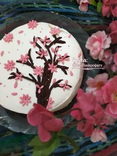 عکسی از دستور تزئین کیک بهاری 🌸