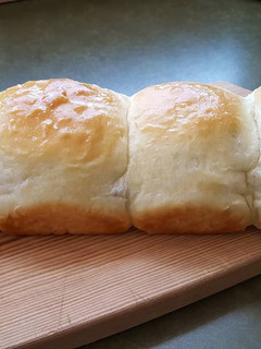 A picture of Soft roll bread.