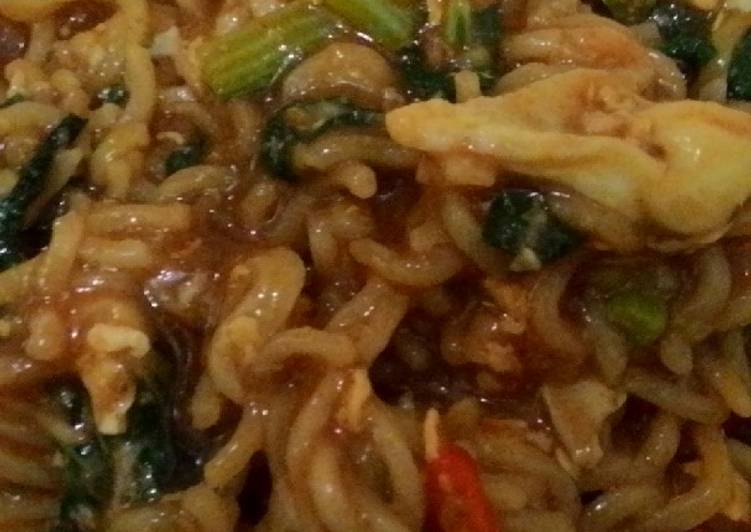 Cara Gampang Membuat Mie Goreng Pedes Anti Gagal