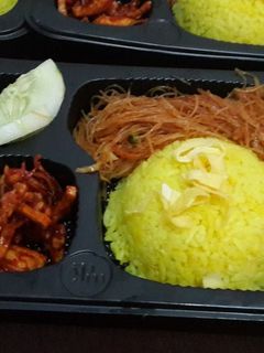 Foto resep Nasi kuning ricecooker