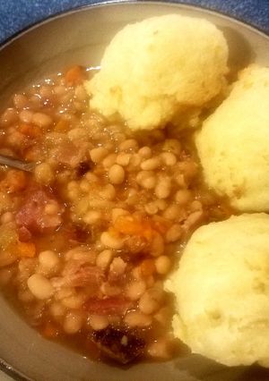 A picture of Ham and Bean Soup.
