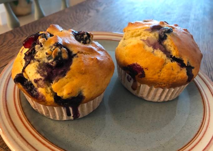 Recipe of Jamie Oliver Moist Yoghurt Blueberry Muffins