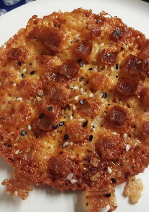 A picture of Everything Crispy Waffled Cheese.