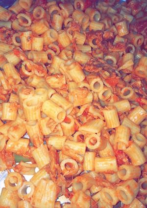 صورة لوصفة معكرونه بالتونه سهله وخفيفه 😍❤️