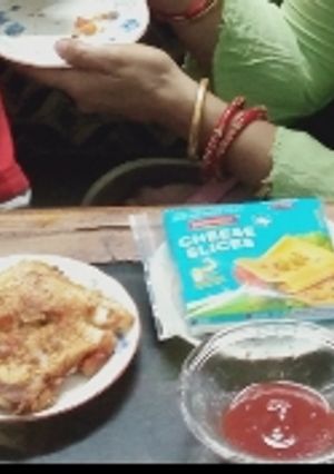 A picture of Cheese sandwich.