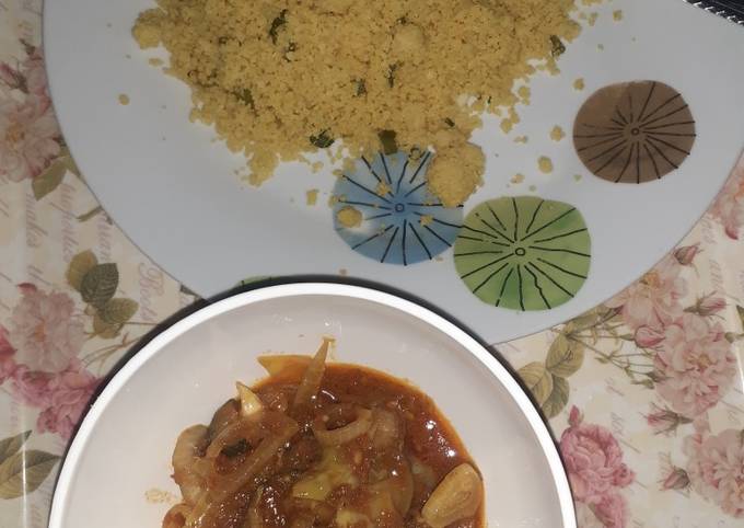 Fried couscous and veggies sauce