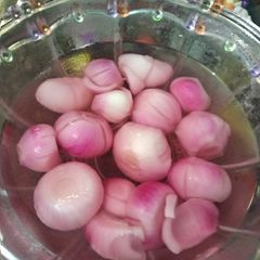 A picture of Vinegar onion.