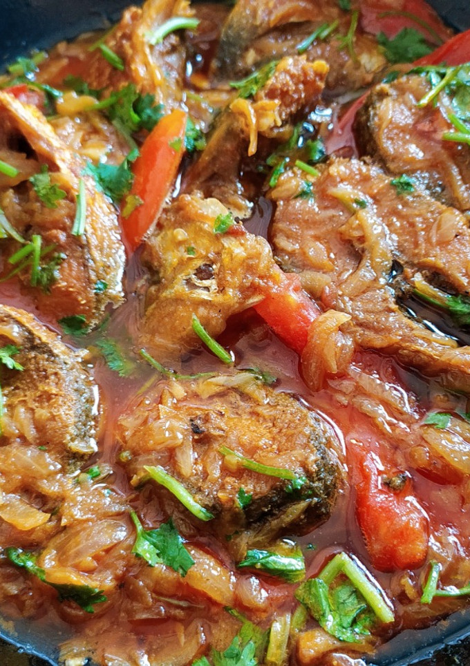 ইলিশ মাছের ভুনা। রেসিপির প্রধান ছবি