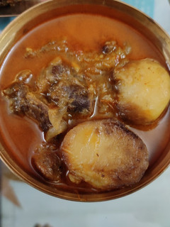 A picture of Mutton curry.