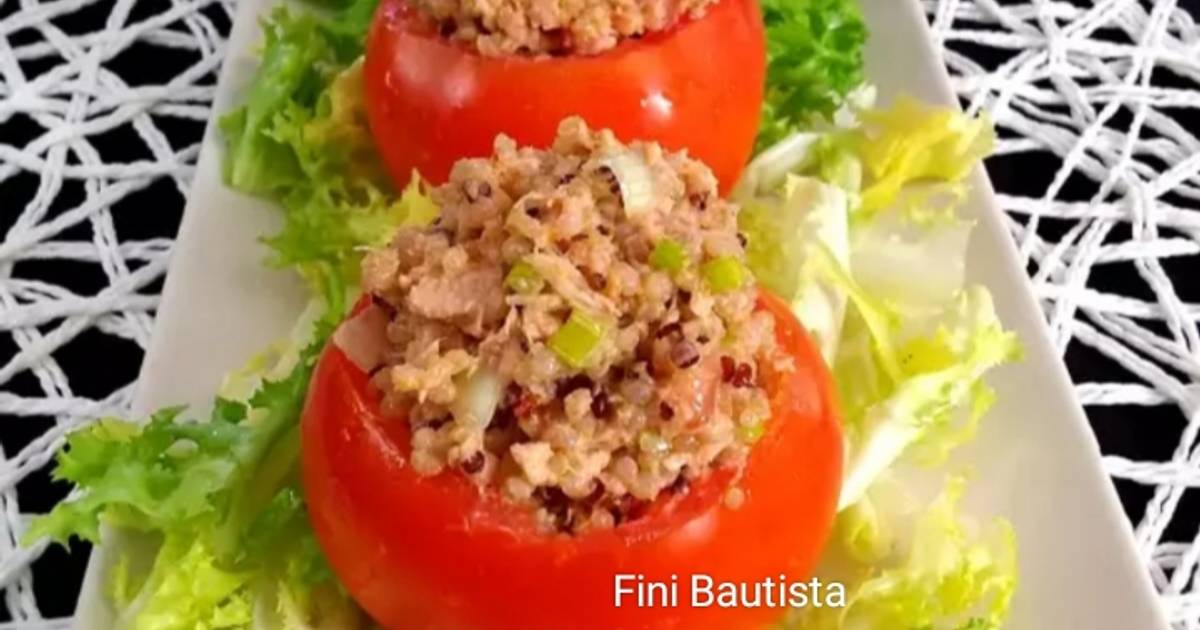 Tomate de relleno de quinoa y pesto de tomate seco Receta de Fini