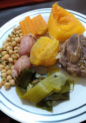 Una foto de Puchero / Cocido