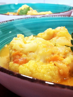Una foto de Curry de coco y verduras