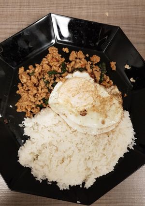 Foto resep Thai Pork/Chicken Basil (Pad Gaprao) anti gagal