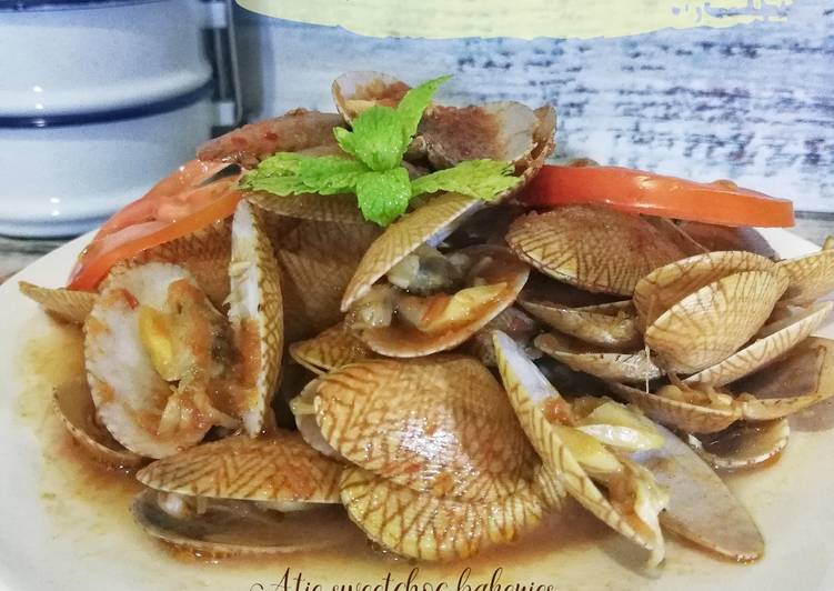 Arahan Memasak Lala pedas yang Bergizi